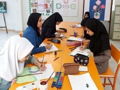 210 نفر از کلاس‌ های طرح اوقات فراغت فرهنگسرای مولانا در تایباد بهره مند شدند 