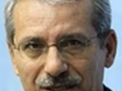 اظهارات نصیرزاده درباره کارت های پایان خدمت جعلی و پرونده پولادی