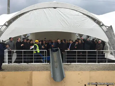 Azerbaijan, Iran launch plant construction in Baku