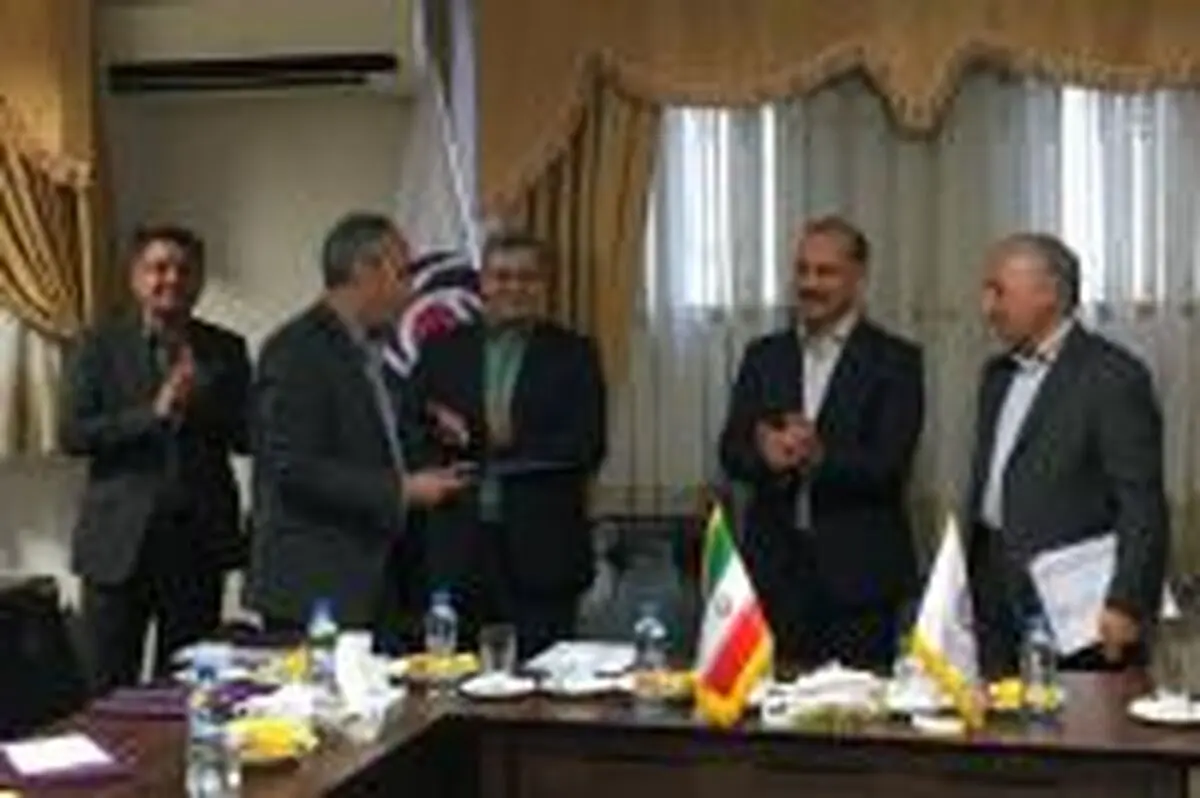  ارائه تسهیلات در راستای رونق تولید ملی با جذب منابع خرد در بانک ایران زمین