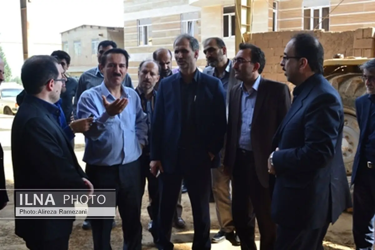 بازدید مدیران صنعتی گیلان از شهرک صنعتی لوشان و رفع مشکلات آنها