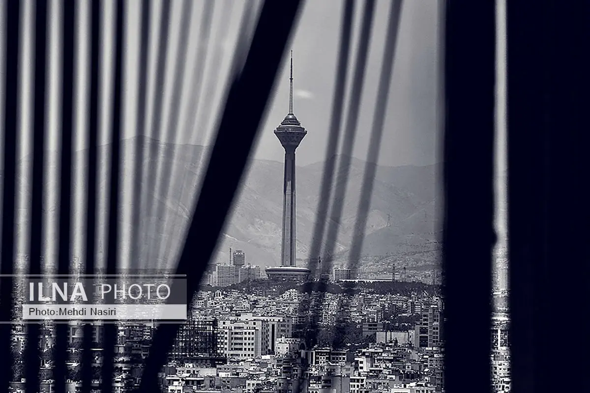 برج میلاد در تعطیلات ۱۴ و ۱۵ خرداد میزبان گردشگران است