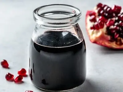 روش نگهداری رب انار خانگی برای پیشگیری از کپک و فاسد شدن