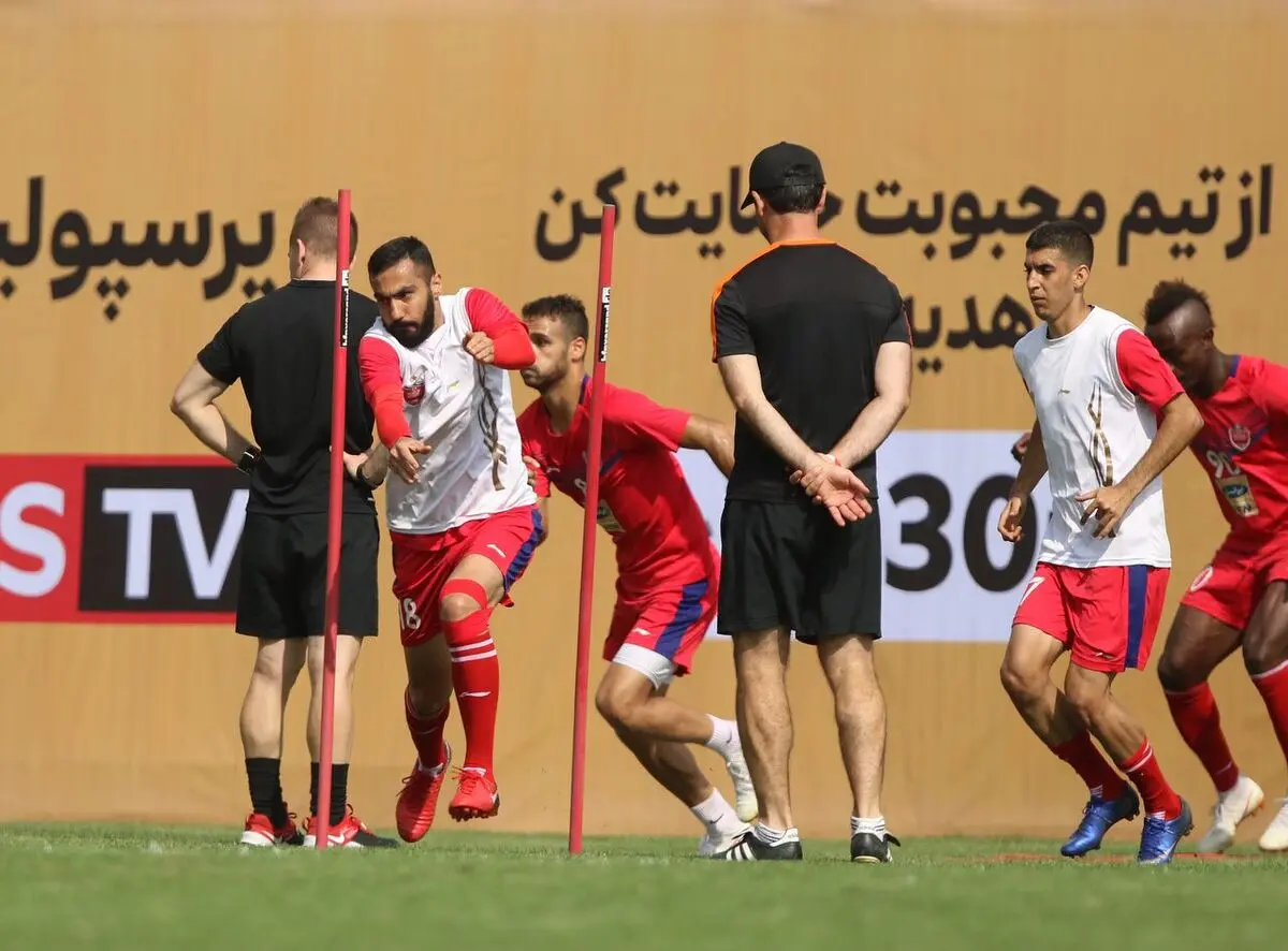 فیلم / گرم کردن شاگردان برانکو برابر تماشاگران ژاپنی