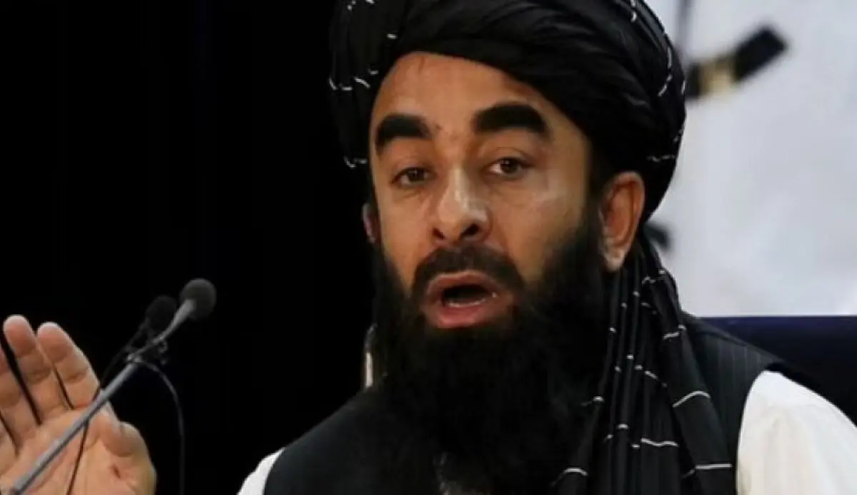 ذبیح‌الله مجاهد: طی حمله آمریکا به کابل ۱۰ تن کشته شدند