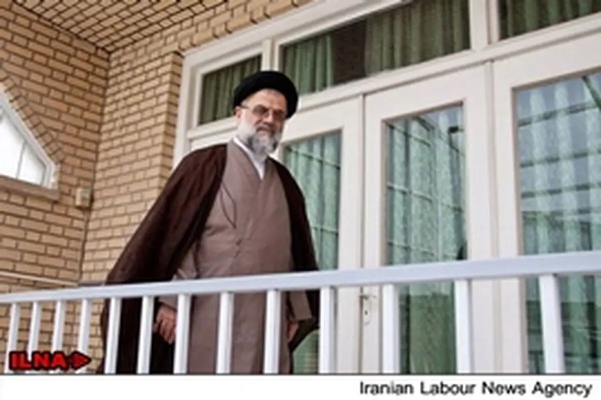 تندروها برای سرکوب مخالفان٬ روی منافع‌ملی پا می‌گذارند / افراطیون دستاورد مذاکرات را منفی جلوه می‌دهند