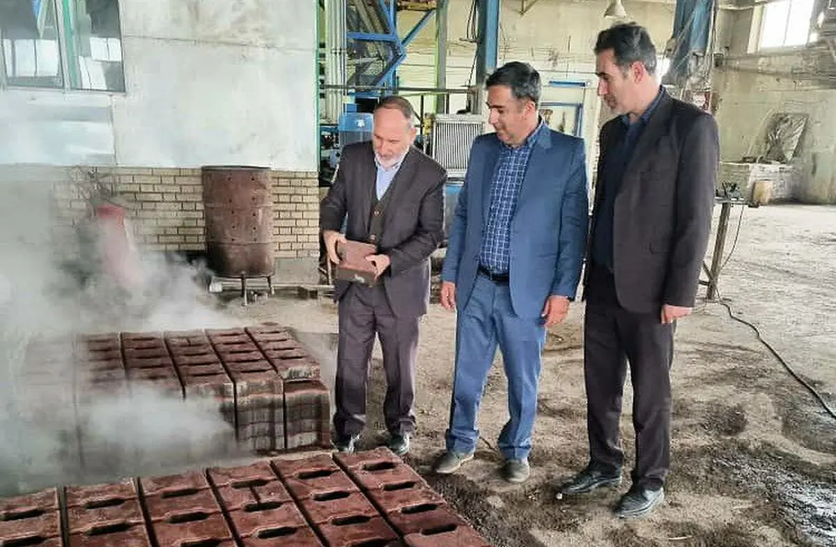 توسعه پازل‌چینی و اجرای سنگ‌فرش در معابر اردبیل / عمر مبلمان شهری با تولیدات دانش‌بنیان افزایش می‌یابد