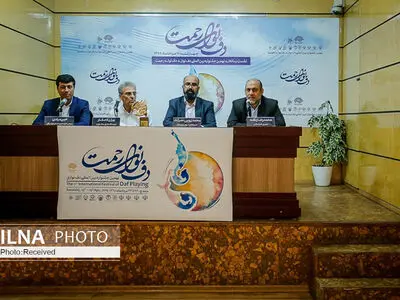 "موسیقی" را با "موسیقی" نابود کرده‌اند/ دف از گوشه خانقاه به میان مردم آمده/ دف را مدیون دراویش قادریه هستیم/ اینترنت و فضای مجازی پشت ما را خم کرد