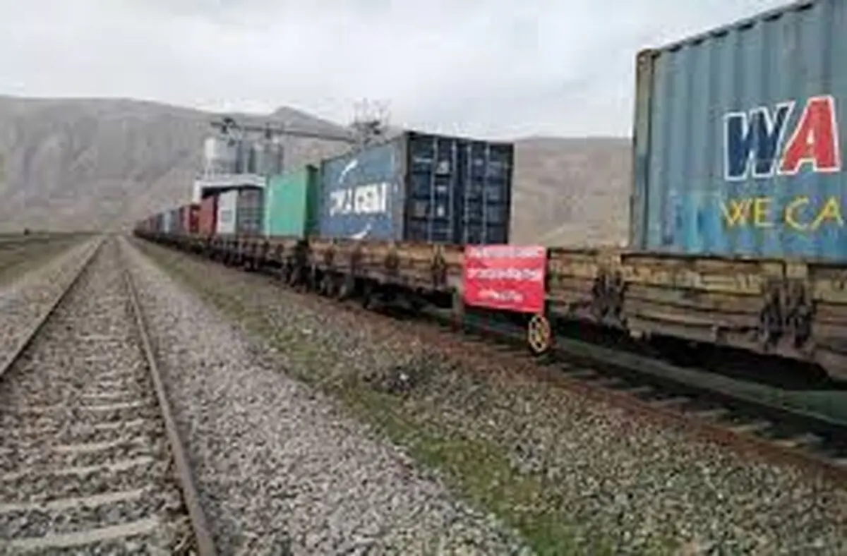 حمل ریلی اولین محموله کود مایع اوره آمونیوم نیترات با استفاده از فلکسی تانک‌های ساخت داخل 