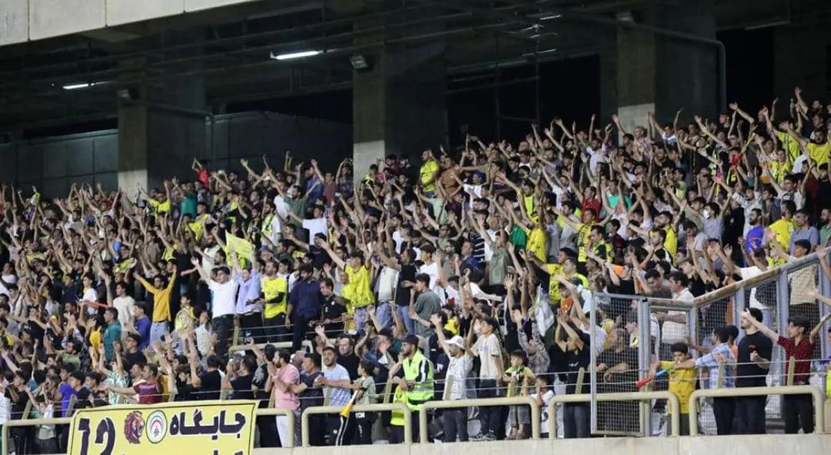 شاهکار فجرسپاسی و هواداران شیرازی در شب افتتاحیه پارس