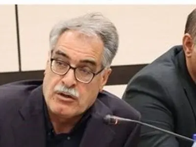 «آزمونی‌شدن استخدام»‌ عامل تقویت شایسته‌سالاری / الزامات انتقال حساب‌ بانکی شرکت‌های تابعه وزارت کار به استان‌ها‌ / کمبود نیروی ماهر آفت کشور شده است