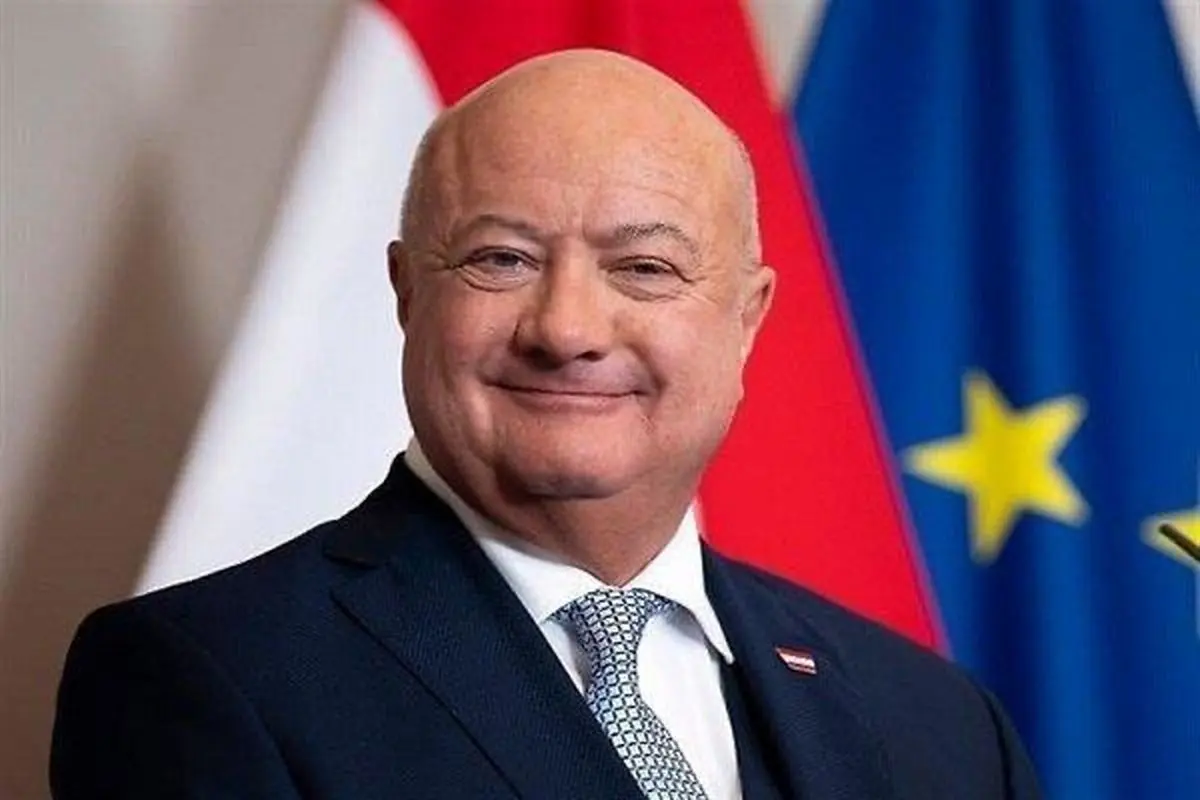 صدراعظم فدرال اتریش از انتشار کتاب «ایرانی‌شناسان اتریشی» تقدیر کرد