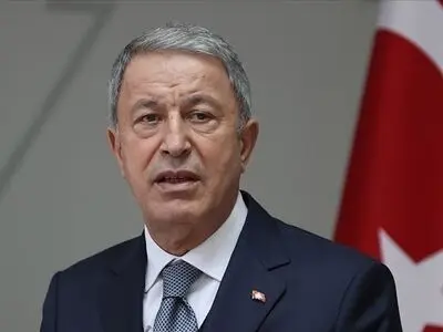 سفر وزیر دفاع ترکیه به انگلیس