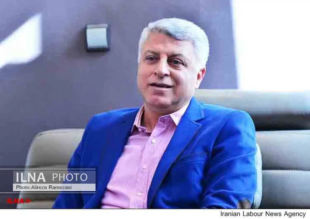 حمله نیروهای خودسر به مراسم سخنرانی یک اصلاح‌طلب