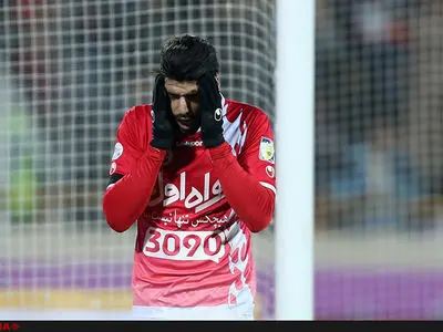 مهدی طارمی مصدوم شد+عکس