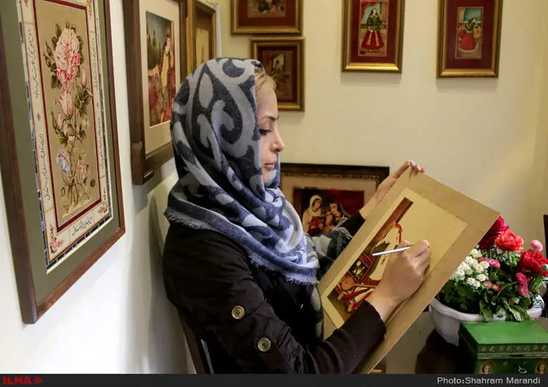 نقش و نگار ایرانی روی چرم