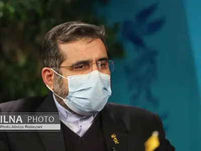 وزیر الثقافة یصل إلى لبنان للمشارکة فی الأسبوع الثقافی الإیرانی