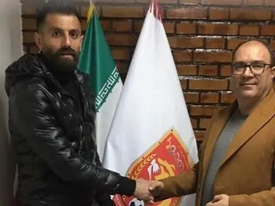  پدیده مشهد یک دروازه‌بان جدید گرفت 
