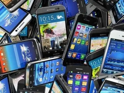رجیستری به‌دنبال ساماندهی بازار دستگاه‌های سیم‌کارت‌خور/ گارانتی و ردیابی گوشی‌های سرقتی از مزایای طرح رجیستری