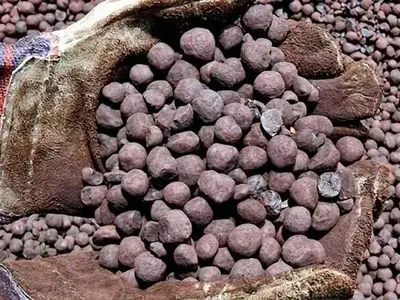 بررسی بازارهای سنگ آهن و مس در سال 2025 و نگاه تحلیلگران به آینده