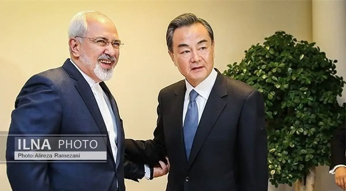 نشست ظریف و وانگ آغاز شد