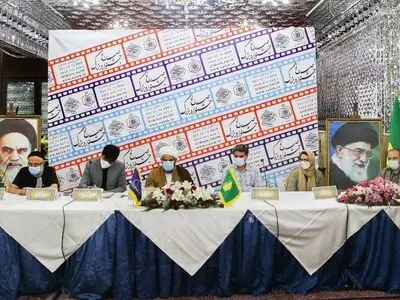  منیره قیدی: امروز هیچ محدودیتی در خصوص فعالیت زنان در سینما وجود ندارد/
مصطفی رزاق‌کریمی: سینمای مستند همیشه از پژوهش ضعیف رنج برده است