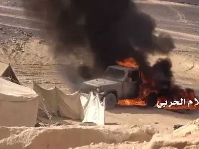 ویدئو/ لحظه اصابت و انهدام خودروی نظامی عربستان توسط انصارالله یمن 