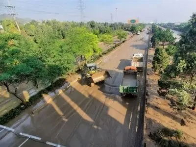 بازگشایی میدان انقلاب مشهد پس از ۱۸ ساعت مسدودی کامل 