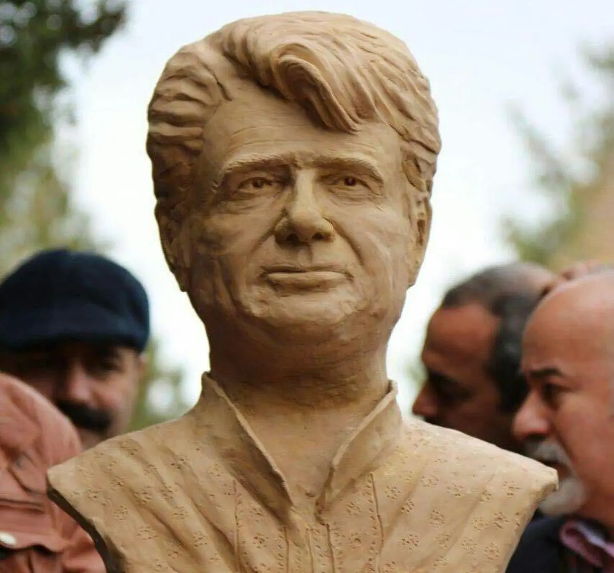 رونمایی از سردیس محمدرضا شجریان+عکس