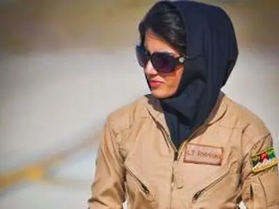 نیلوفر رحمانی،زیباترین خلبان شد(عکس‌ها)