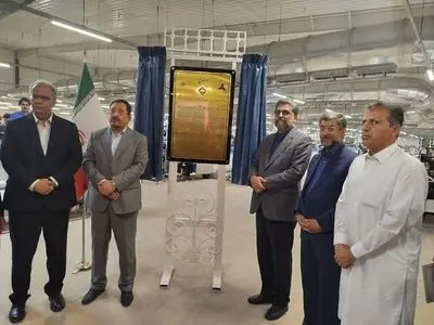 افتتاح خط بافندگی کارخانه بافت بلوچ؛ نماد توسعه صنعتی سیستان و بلوچستان