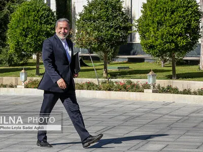 إيران تكشف أهداف زيارة عراقجي إلى فرنسا