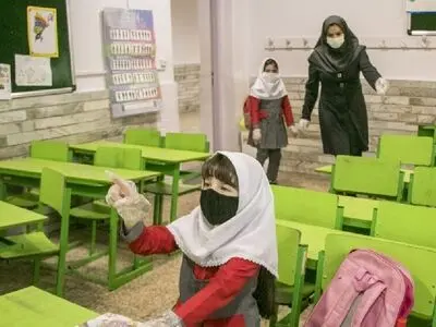 نگرانی دانش آموزان اصفهانی از آغاز سال تحصیلی جدید/ کرونا؛ دغدغه دیگر معلمان و خانواده‌ها/وحشتی به نام ‌رفتن به مدرسه 