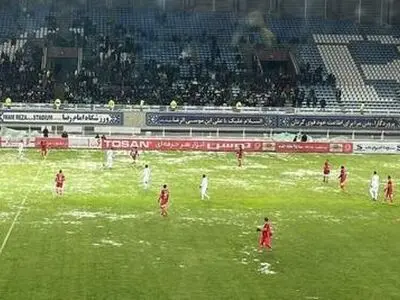 تساوی ستارگان ۹۸ و تیم منتخب خراسان 