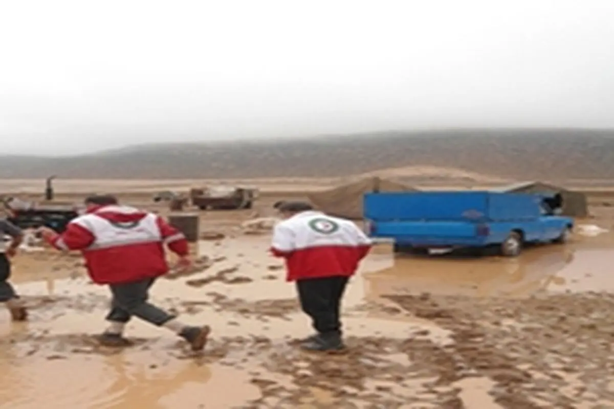 سیل چادر نشنیان اسلام آباد غرب را محاصره کرد