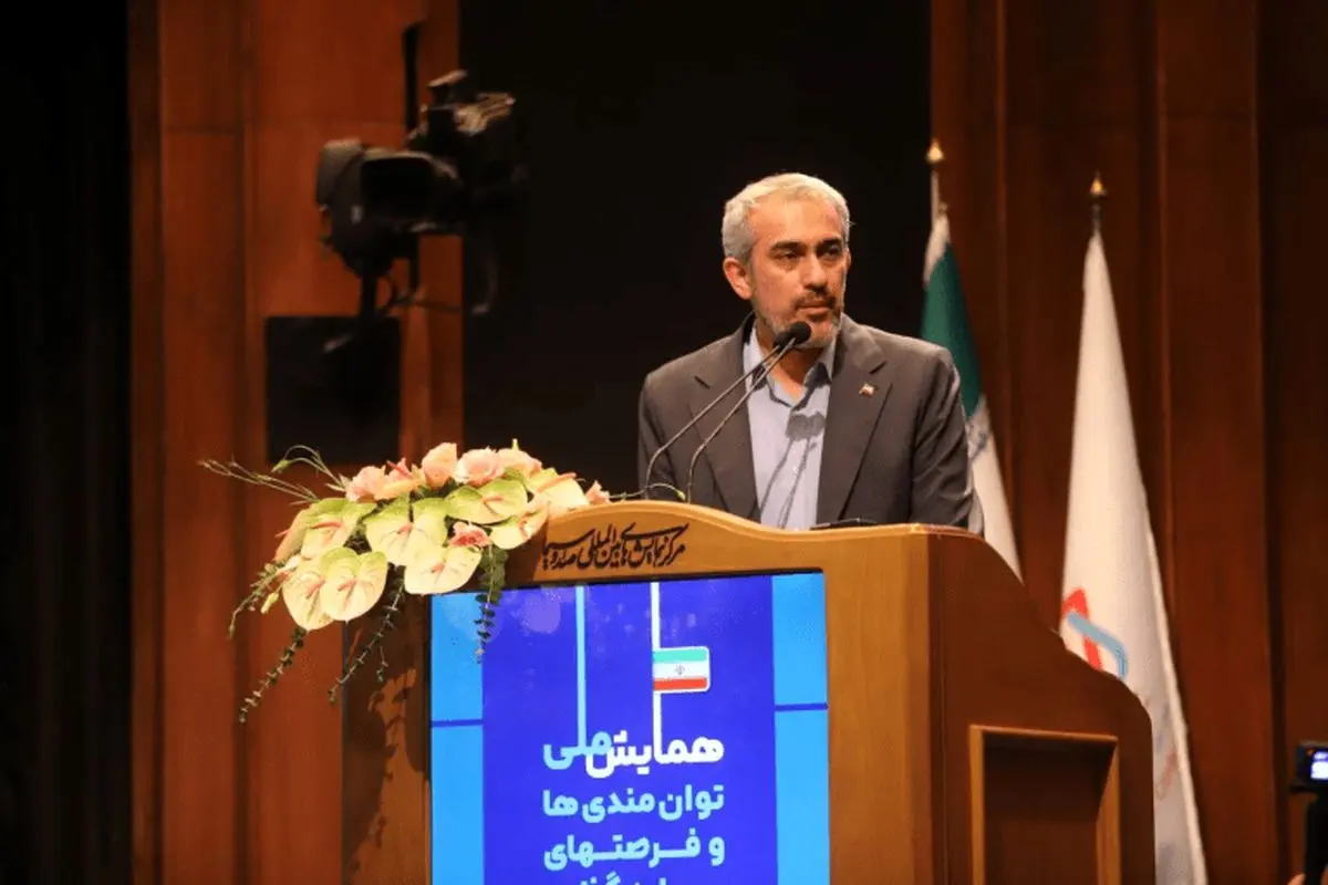 طرح تحول مناطق آزاد توسط دبیرخانه شورایعالی تدوین شده است/ تمرکز ما بر تخصصی کردن مناطق آزاد است