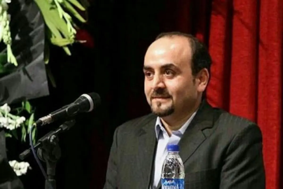 ناصری: ریسک بازگشایی لیگ فوتبال در شرایط فعلی بالاست