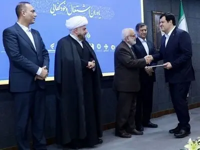 تجلیل از عملکرد بانک ملت در حمایت از اشتغال مددجویان کمیته امداد امام خمینی (ره)