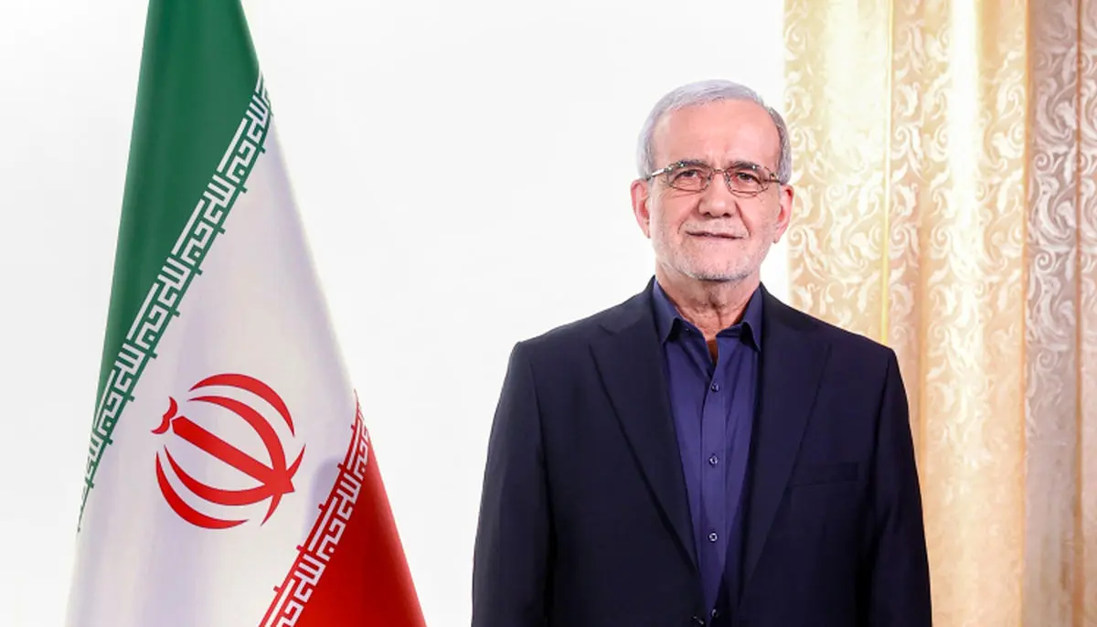 ایران دست برادری به سوی کشورهای اسلامی دراز کرده و همزمان در صیانت از خاک و اقتدار ملی خود ذره‌ای تردید ندارد