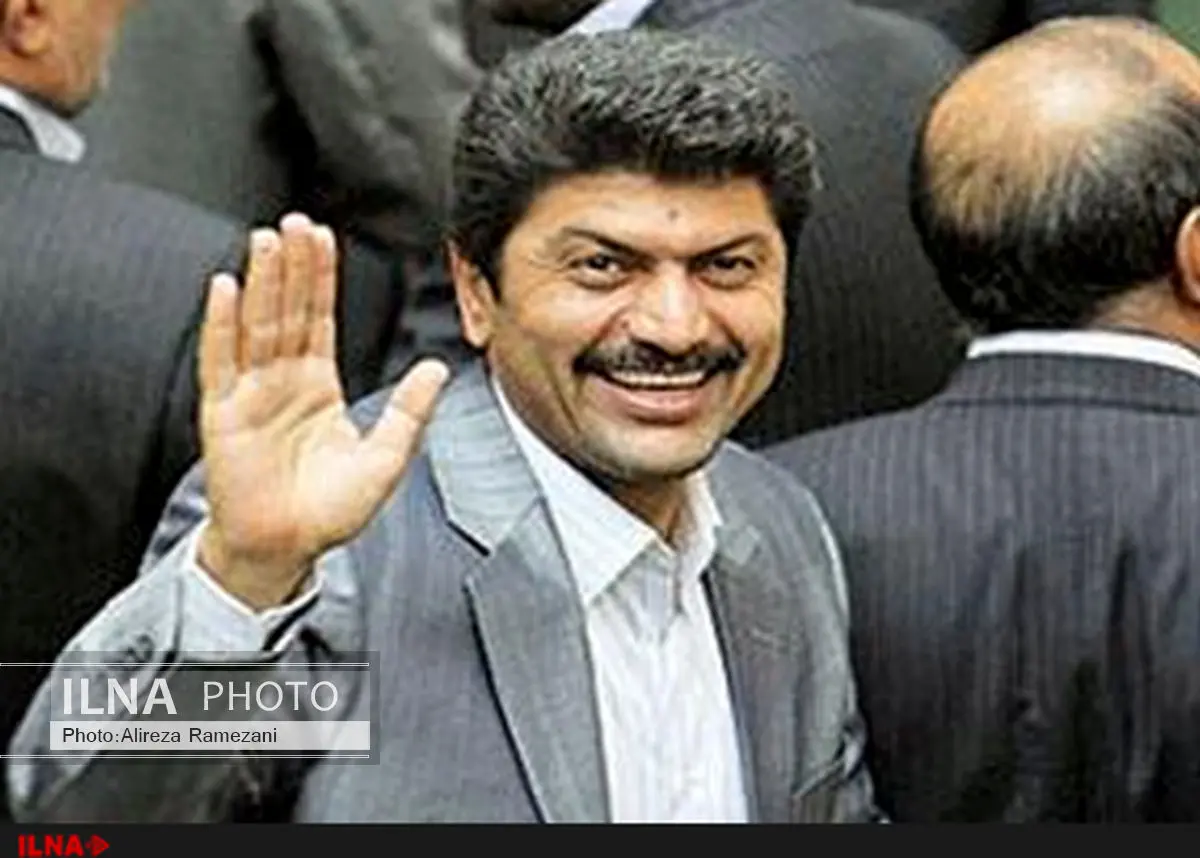 گوینده سابق ورزشی برای انتخابات مجلس ثبت نام کرد