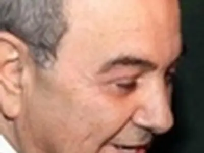 مقتدی صدر از سیاست کناره‌گیری نکند