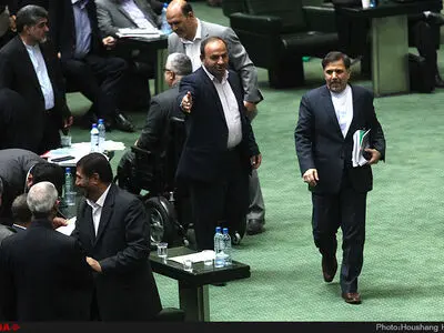 آخوندی مدیر استراتژیست دولت روحانی است/ مجلس با توجه به عملکرد وزیر راه قانع می‌شود