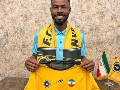 الویس کامسوبا به سپاهان پیوست