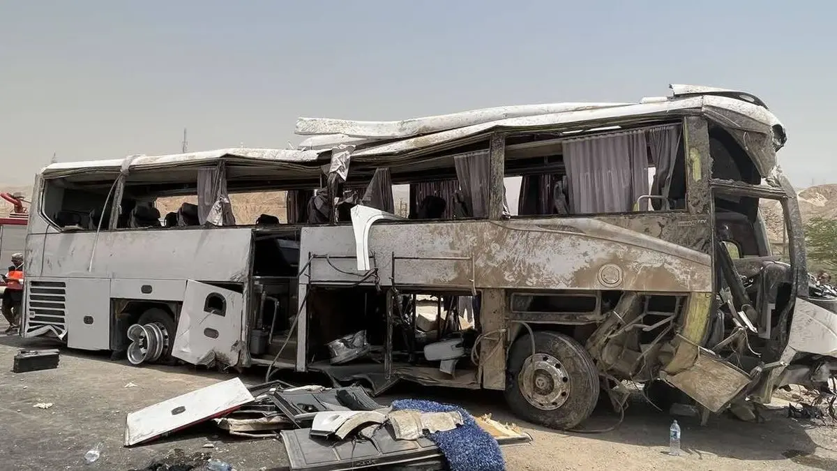 واژگونی اتوبوس کارکنان مجتمع گاز پارس جنوبی