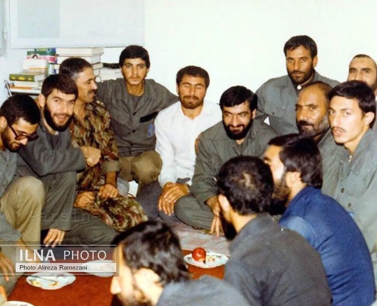 عکس دیده نشده از "پرویز فتاح؛صادق محصولی، محسن رضایی و شهید آبشناسان"