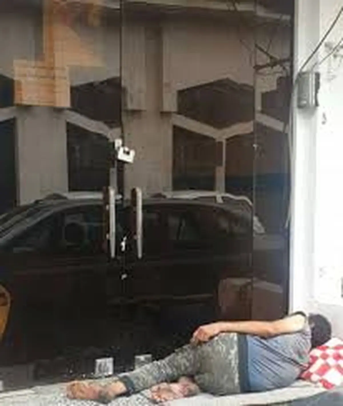 تبدیل خاستگاه بوکس کشور به خوابگاه معتادان/ چشم انتظار اقدام جدی مدیرکل بومی ورزش استان