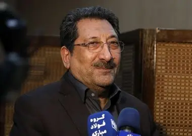
دستور رئیس‌جمهور برای رفع موانع تولید و ترخیص مواد اولیه از بنادر

