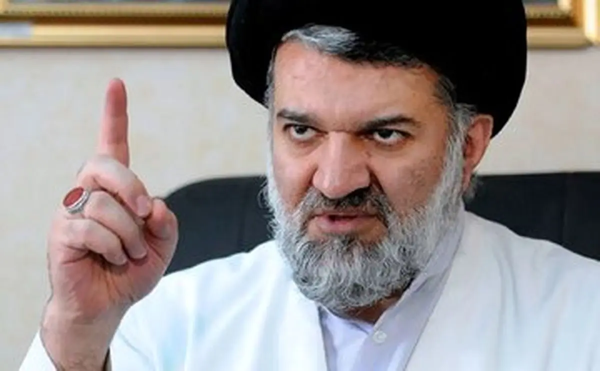 قوه قضاییه باید با روحانی معلوم الحالی که حرف دروغ به رهبری نسبت داد برخورد کند