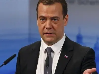  Russia's Medvedev: We Will Set Terms for Peace in Ukraine