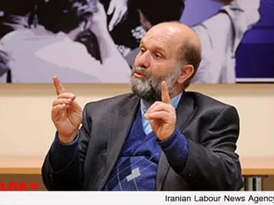 محرمانه تلقی کردن نامه‌های اداری خلاف قانون است/ اطلاعات اداری همانند امضاهای طلایی یک امتیاز است/ انتشار نامه‌ای که بر خلاف ضابطه مهر محرمانه خورده، ایرادی ندارد